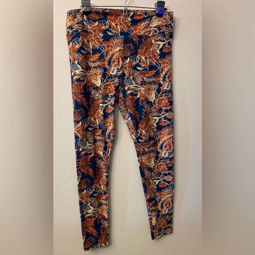LuLaRoe Blue/orange/ivory floral leggings. Tall and curvy ( fits 12-18)